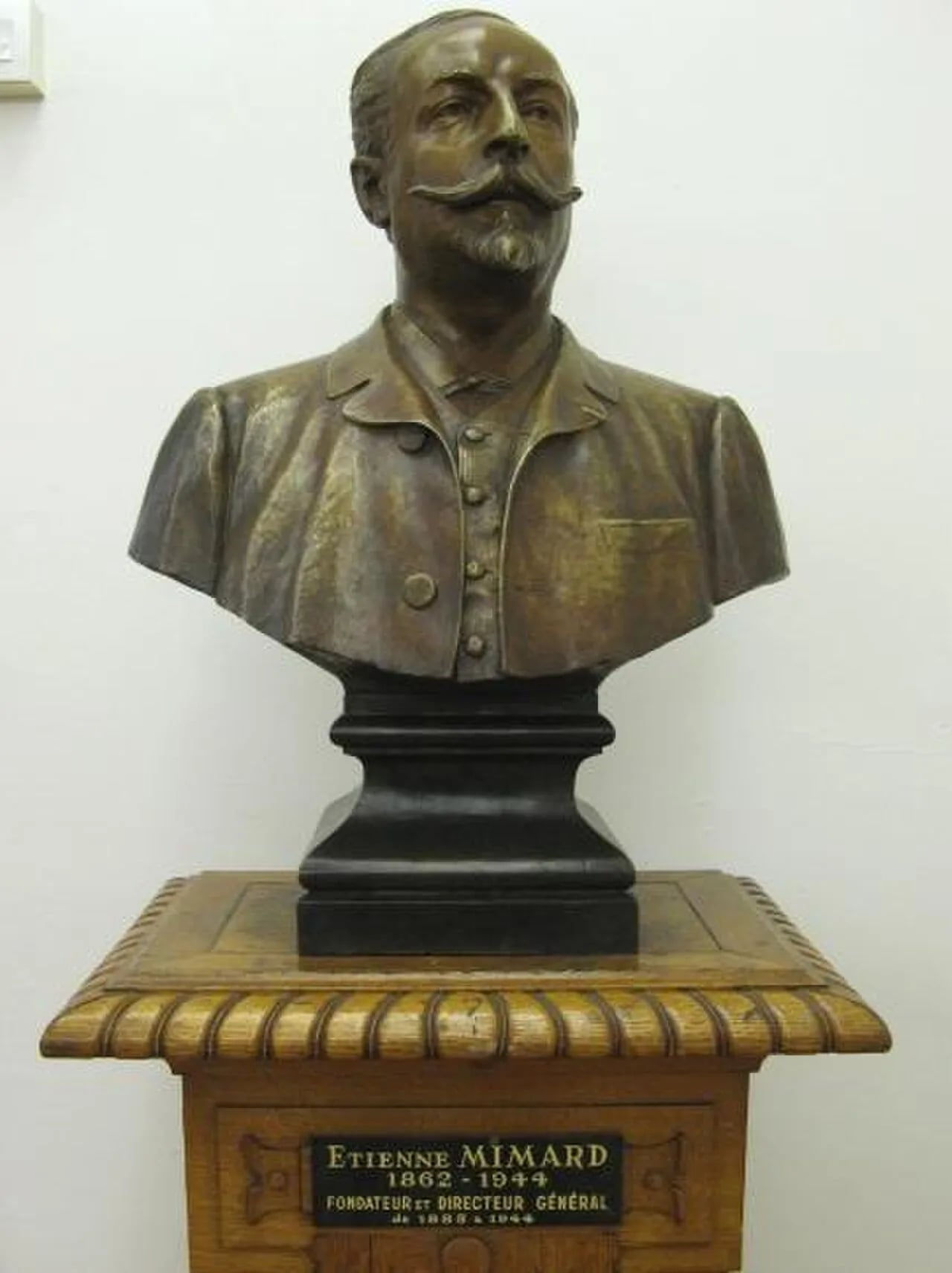 Portrait of Étienne Mimard (1862–1944) – memorial page