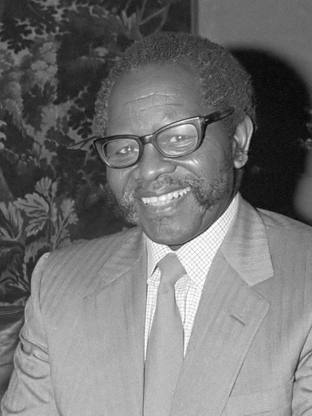 Porträt von Oliver Tambo (1917–1993) – Gedenkseite