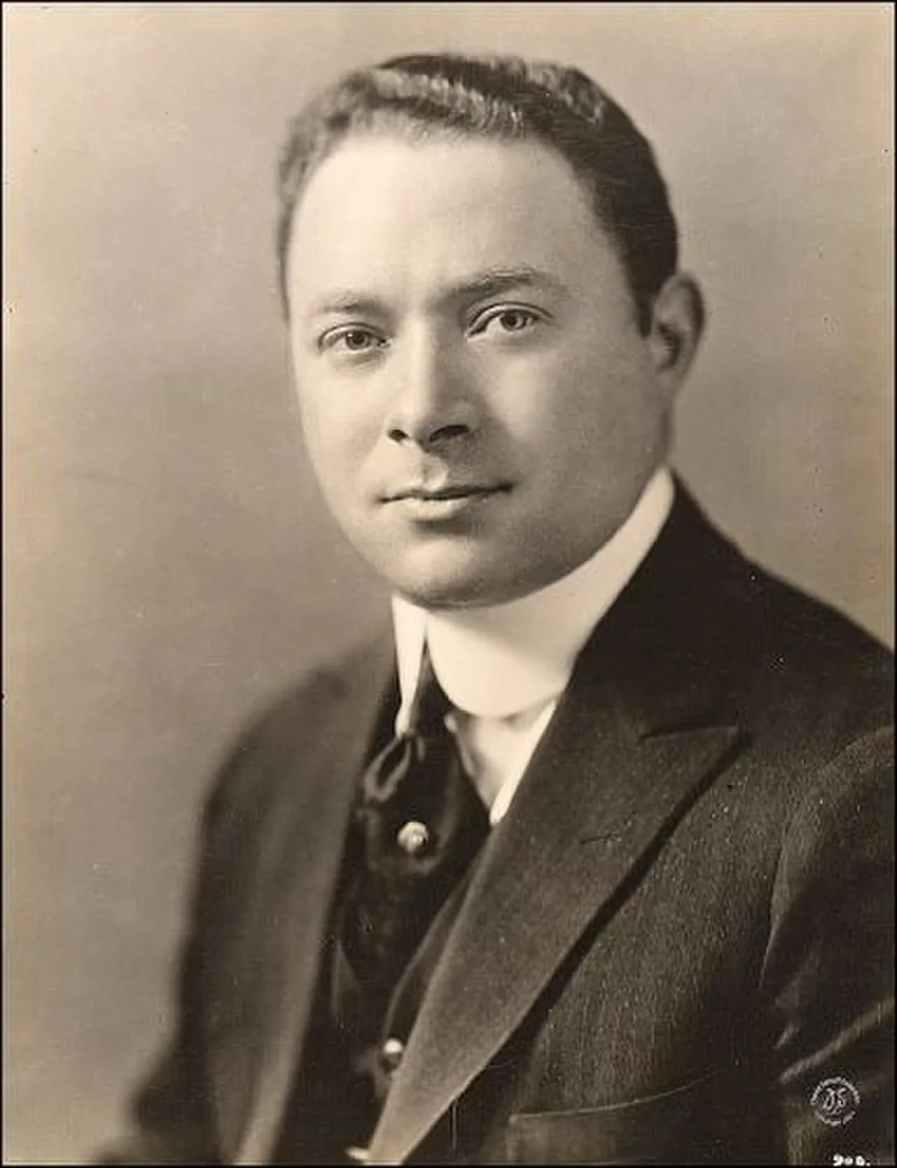 Portrait of David Sarnoff (1891–1971) – memorial page