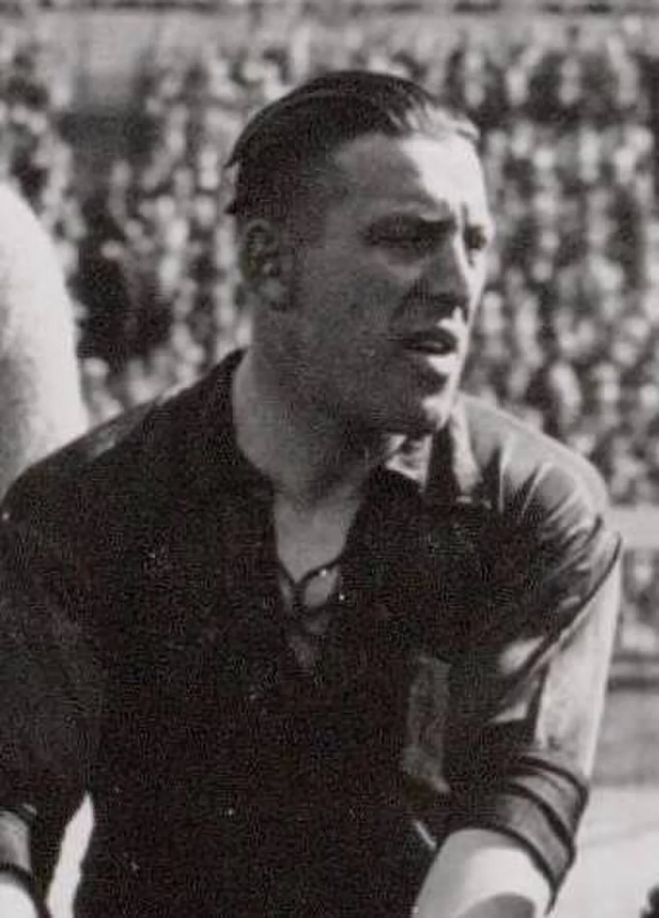 Portrait of Ab de Vries (1913–1998) – memorial page