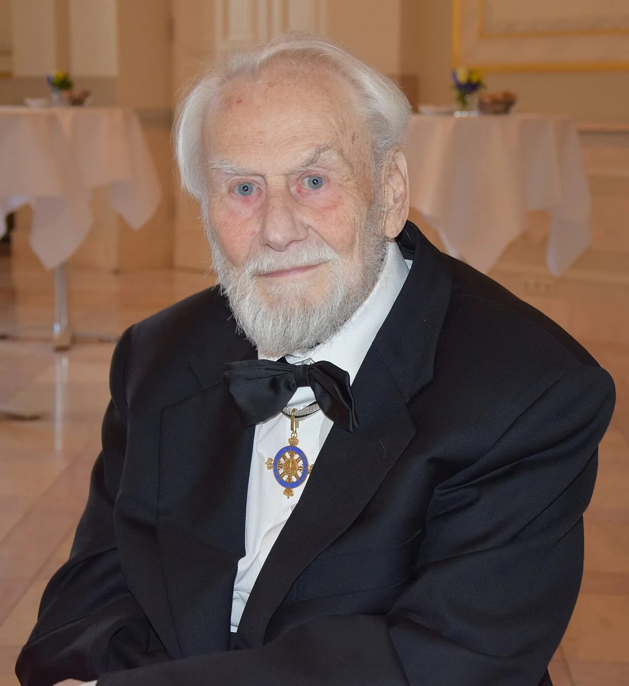 Portrait of Hermann Haken (1927–2024) – memorial page