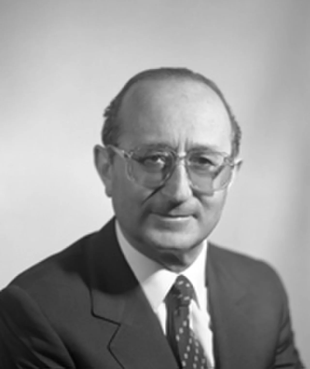 Porträt von Ajmone Finestra (1921–2012) – Gedenkseite