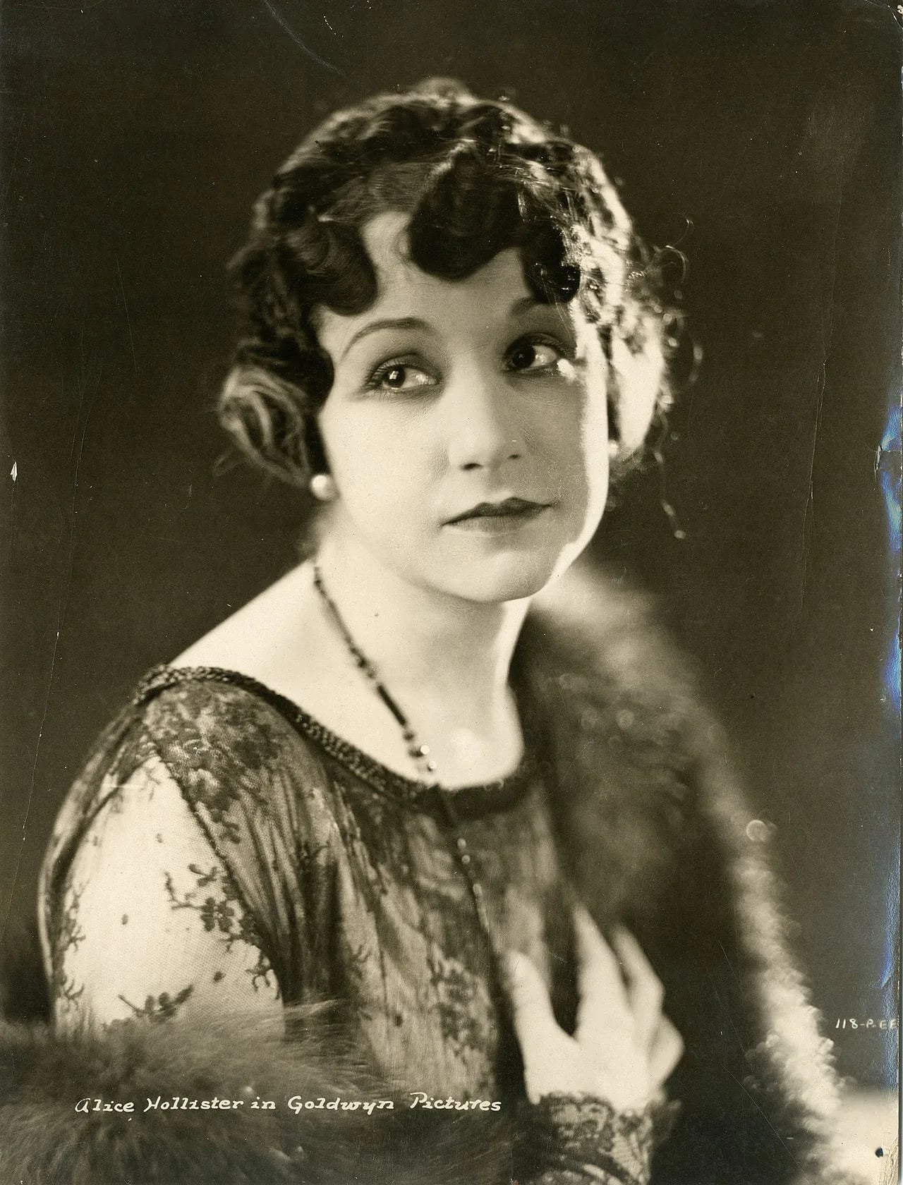Porträt von Alice Hollister (1886–1973) – Gedenkseite