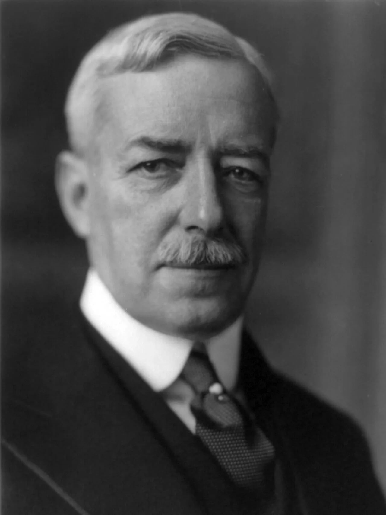Portrait of Robert Lansing (1864–1928) – memorial page