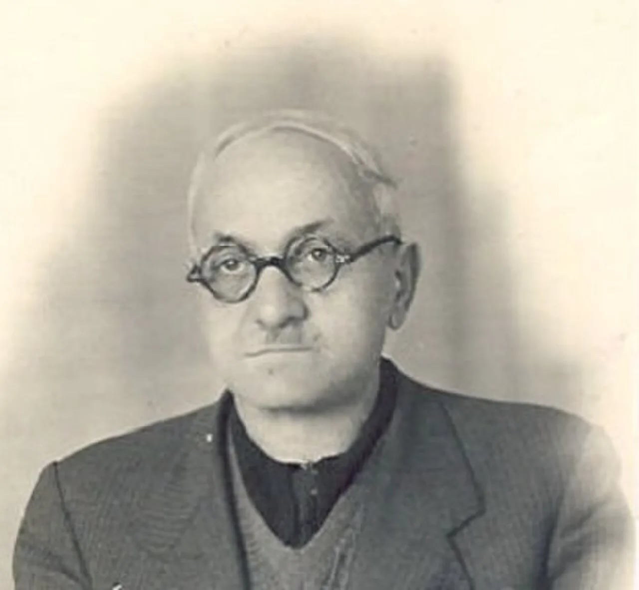 Porträt von Amerindo Camilli (1879–1960) – Gedenkseite
