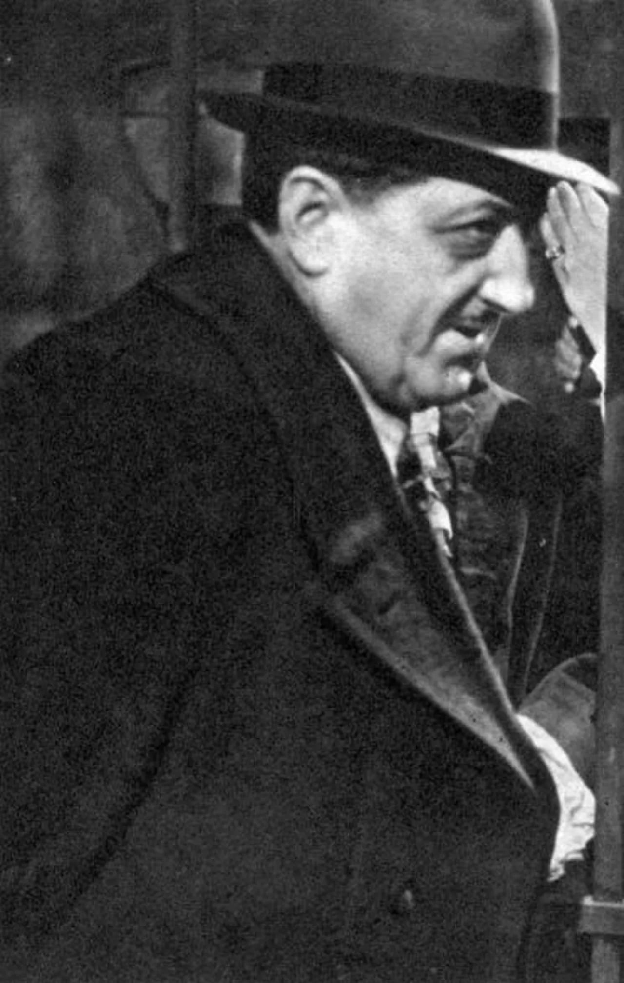 Porträt von Anchise Brizzi (1887–1964) – Gedenkseite