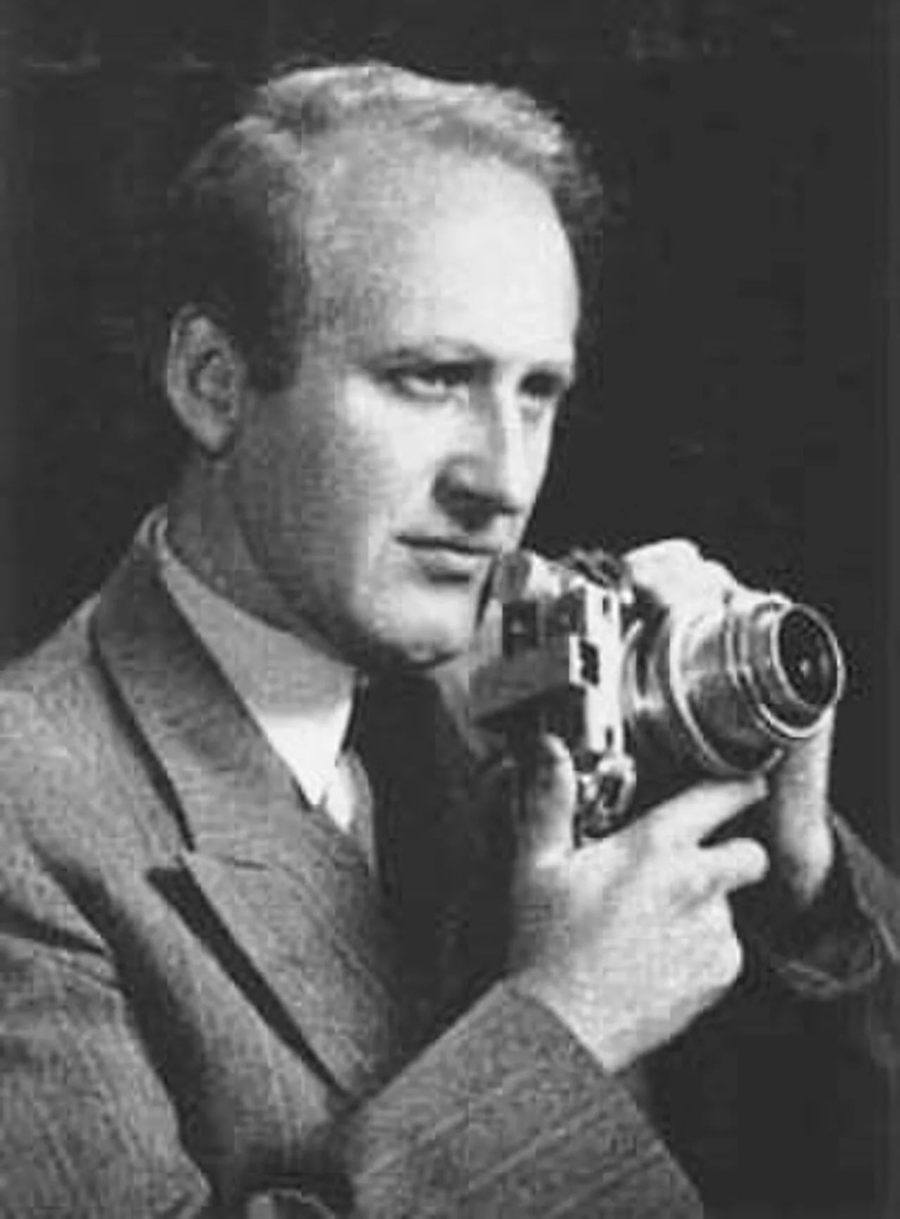 Portrait of Erik Liljeroth (1920–2009) – memorial page