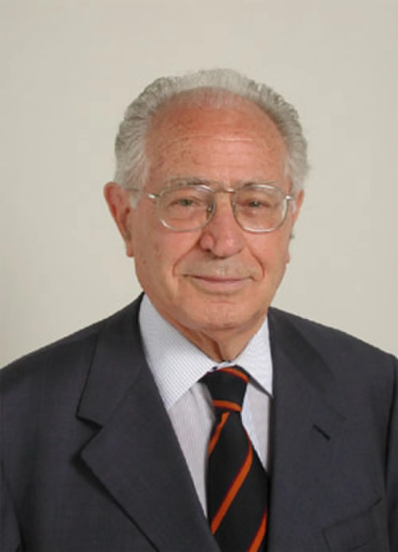 Porträt von Antonio Maccanico (1924–2013) – Gedenkseite