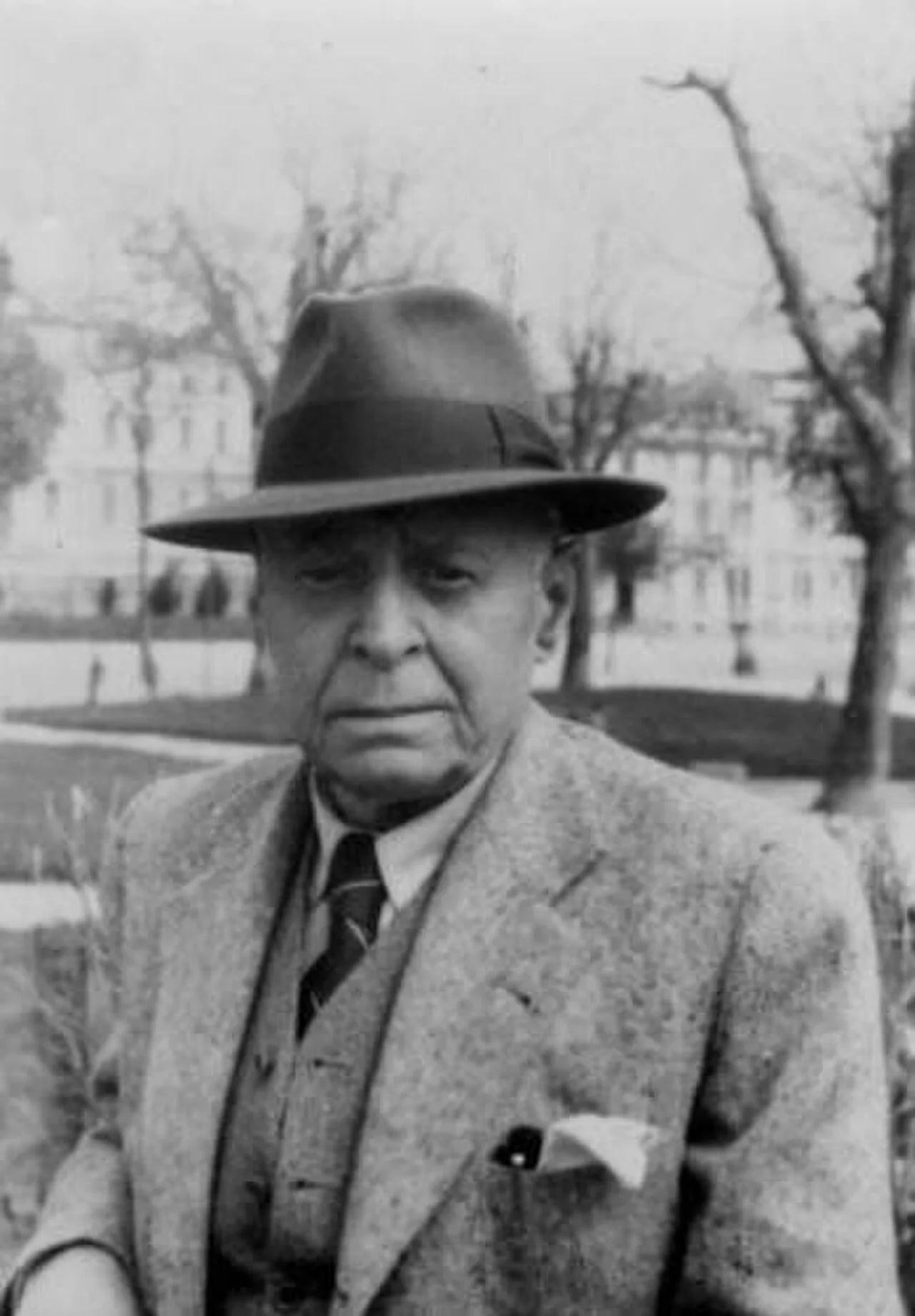 Portrait of Antonio Mattioni (1880–1961) – memorial page