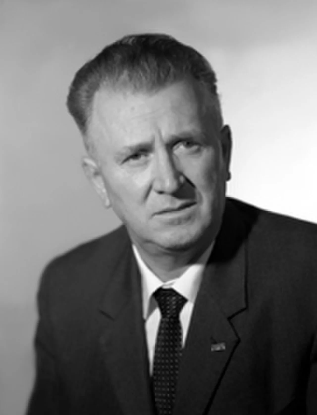 Portrait of Arnaldo Bera (1915–1999) – memorial page