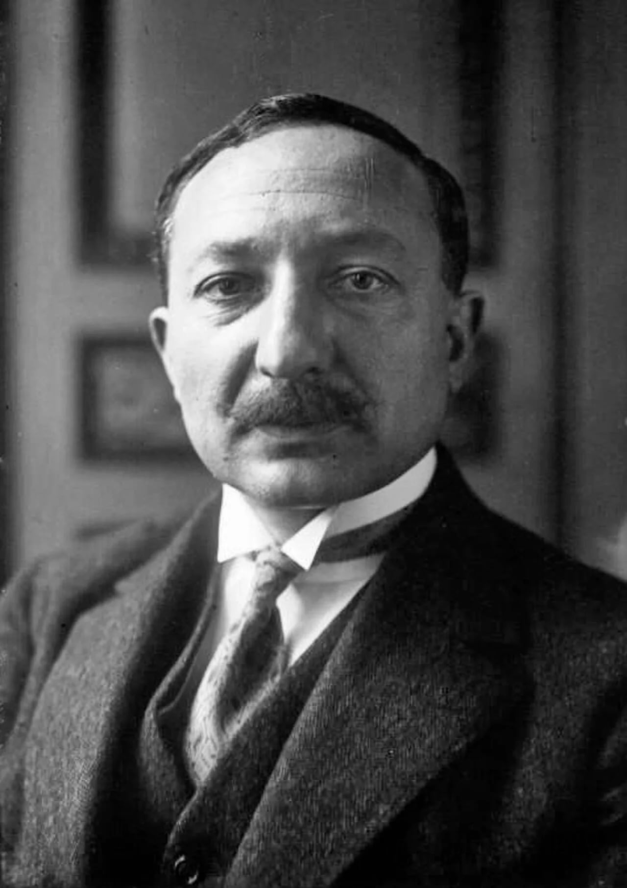 Porträt von Yvon Delbos (1885–1956) – Gedenkseite