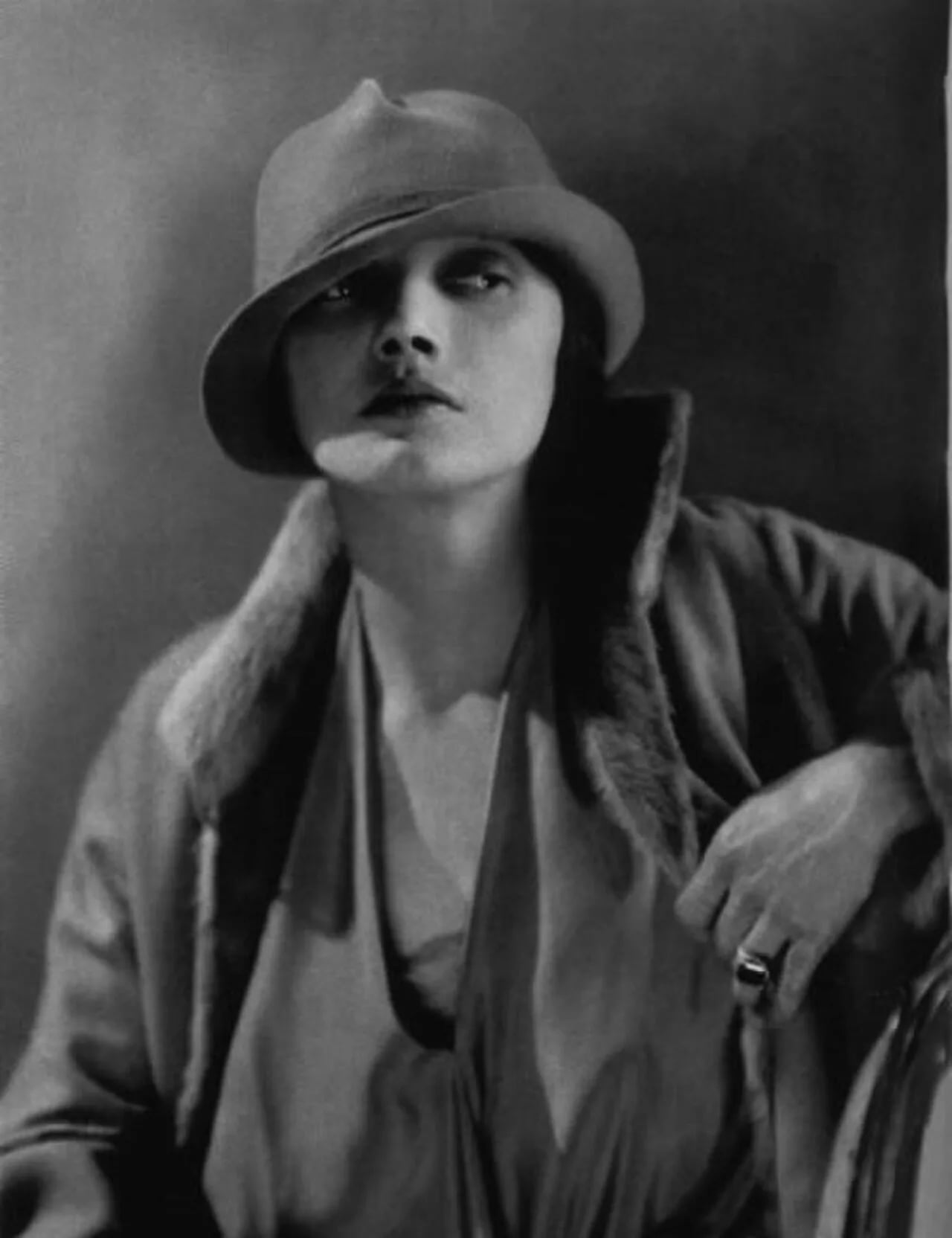 Portrait of Augusta Bernard (1886–1946) – memorial page
