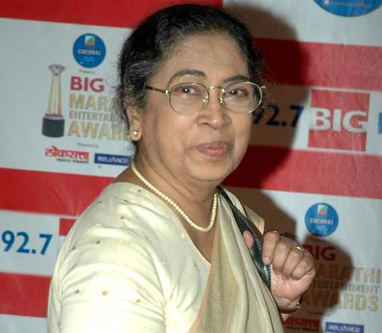 Portrait of Sulabha Deshpande (1937–2016) – memorial page