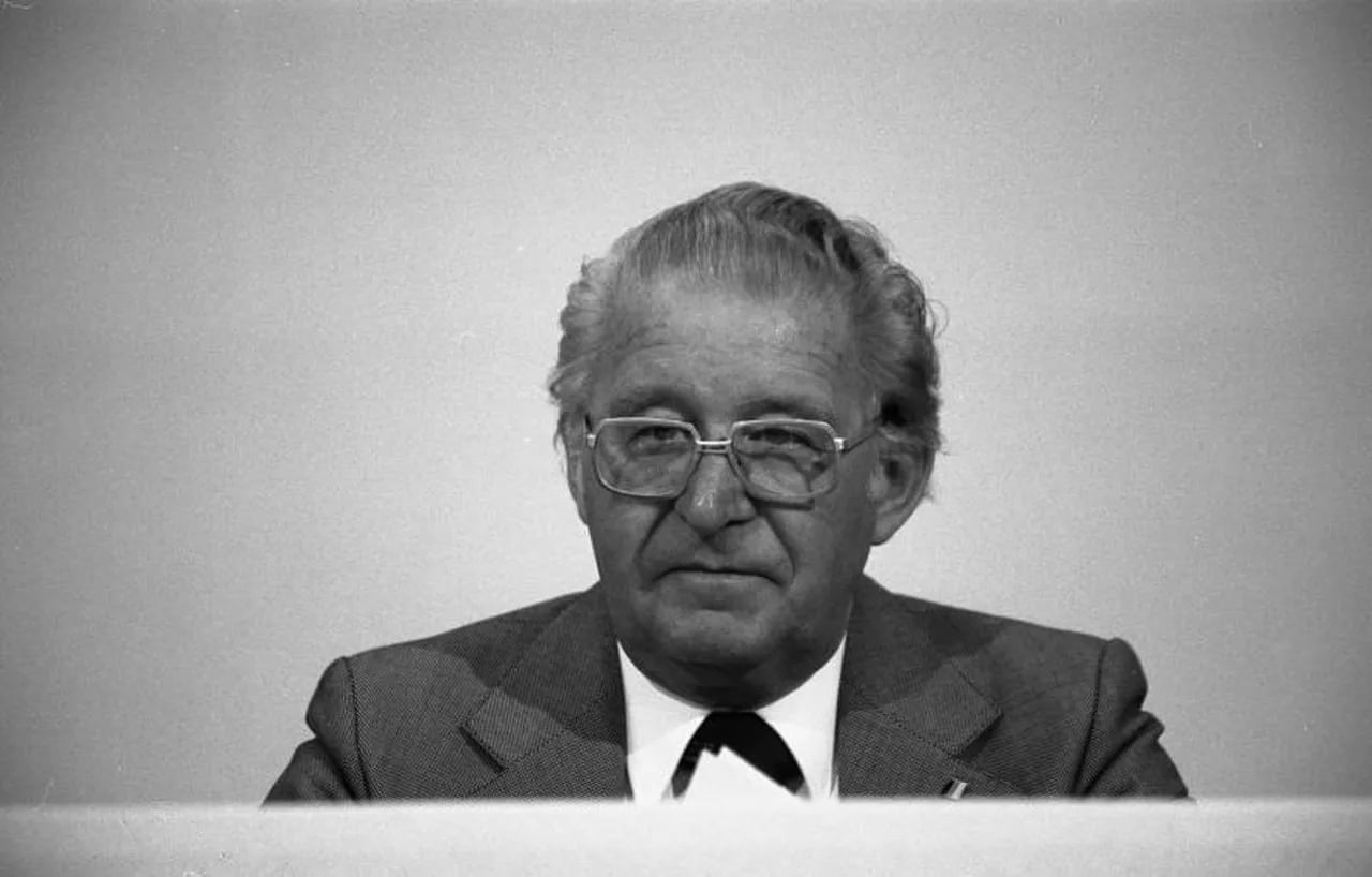 Portrait of Adolf Müller (1916–2005) – memorial page