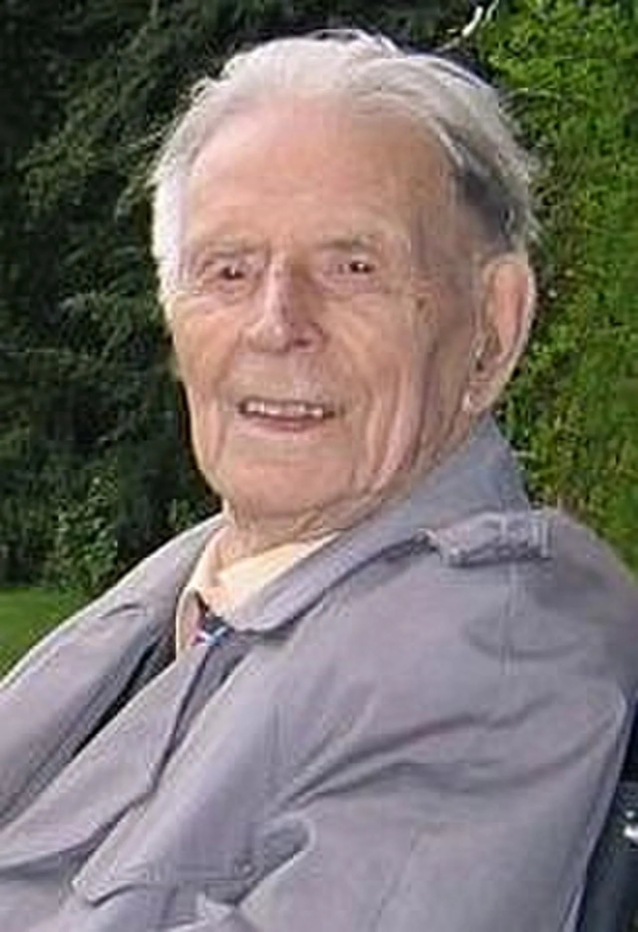 Portrait of Harry Patch (1898–2009) – memorial page