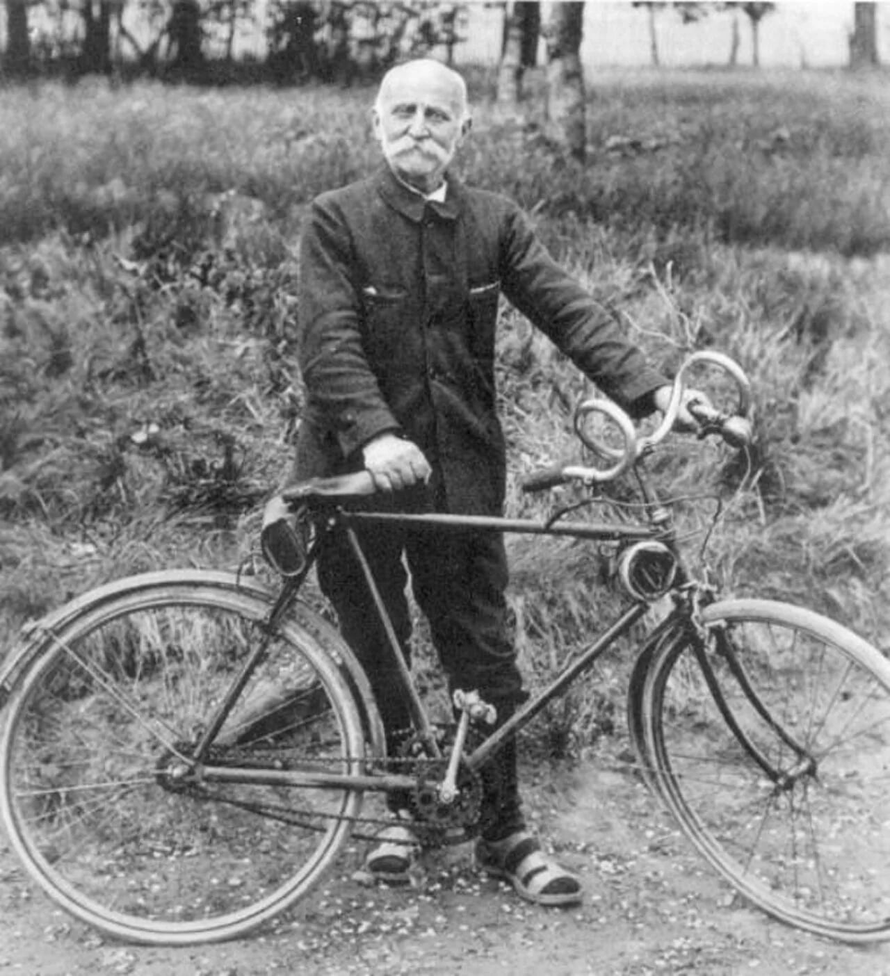 Portrait of Vélocio (1853–1930) – memorial page