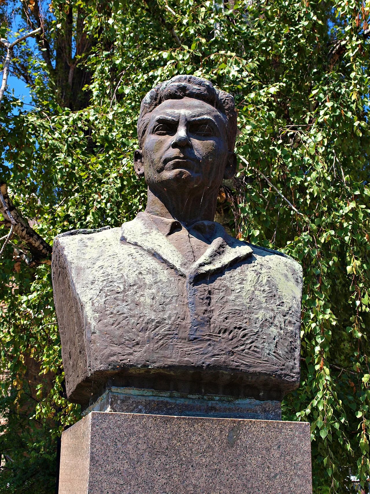 Portrait of Todor Angelow (1900–1943) – memorial page