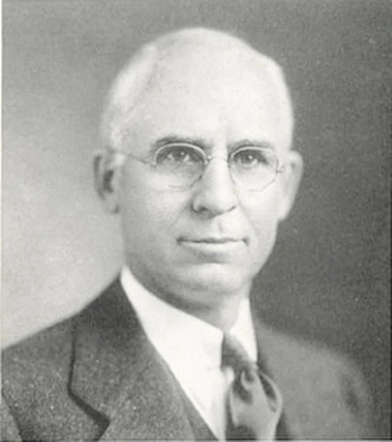 Portrait of Robert Leroy Cochran (1886–1963) – memorial page