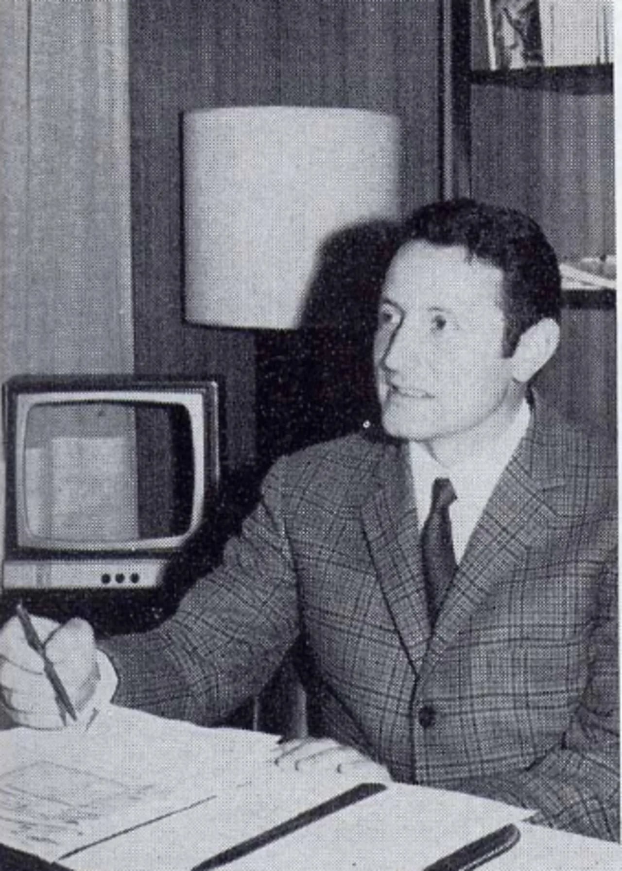 Portrait of Carlo Formenti (1926–2022) – memorial page