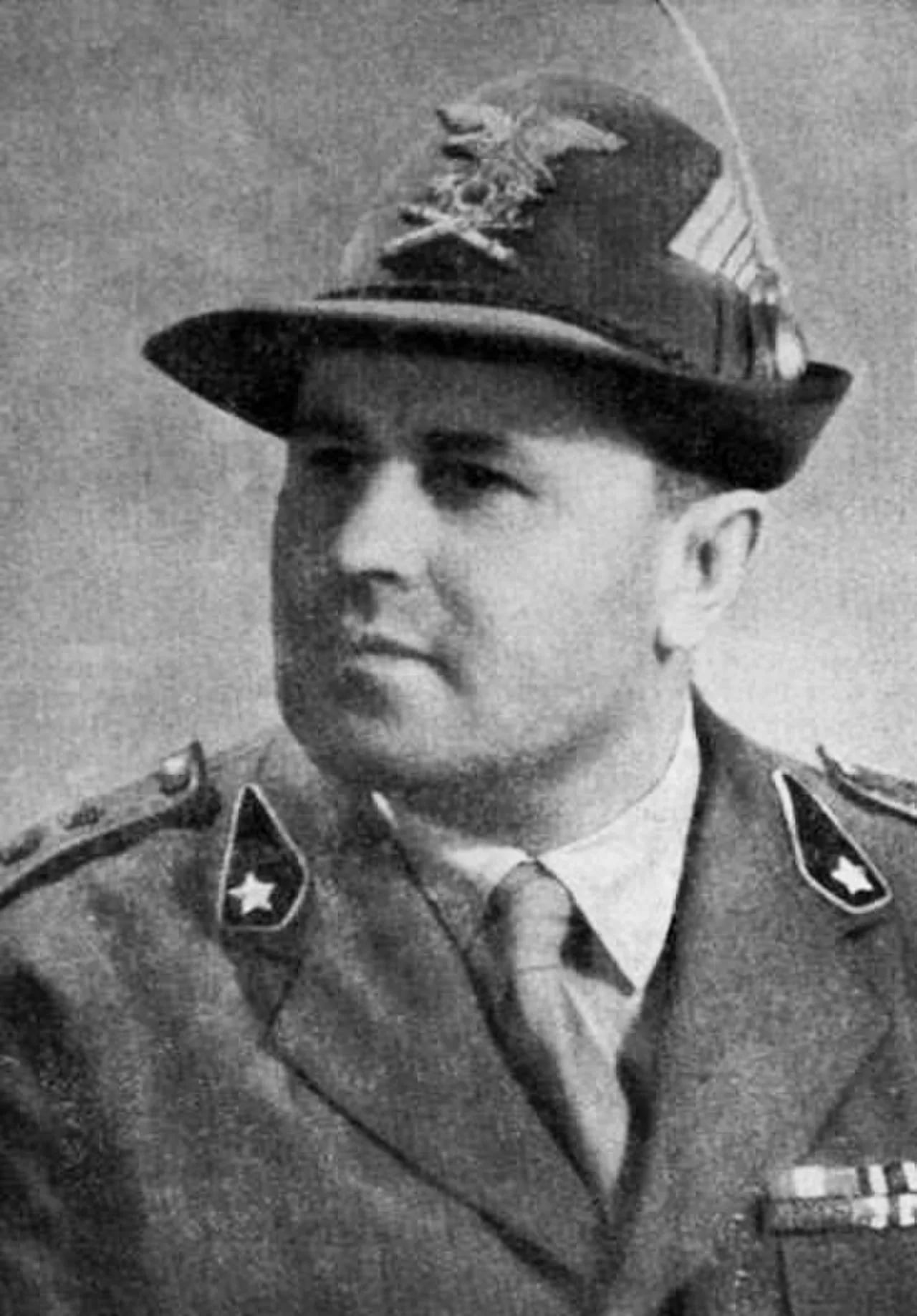 Portrait of Carlo Ravnich (1903–1996) – memorial page