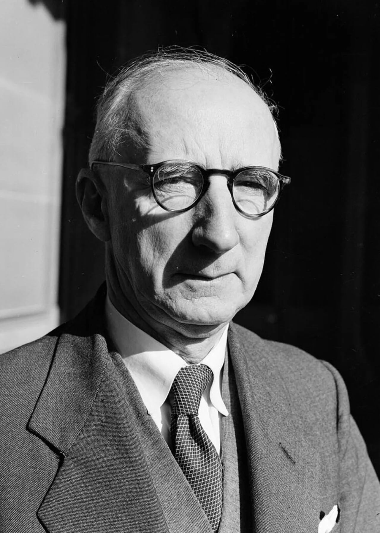 Porträt von Adolphus Peter Elkin (1891–1979) – Gedenkseite