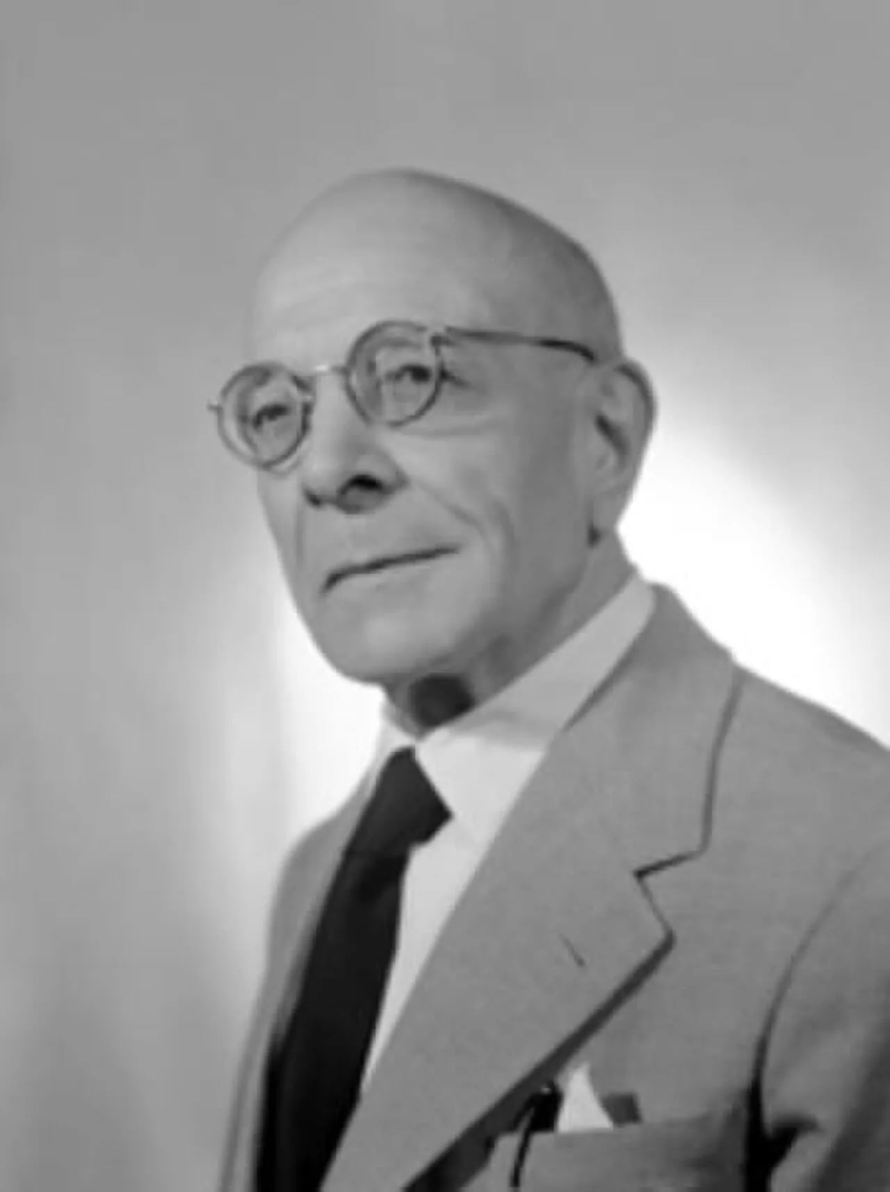 Portrait of Carmelo Caristia (1881–1969) – memorial page