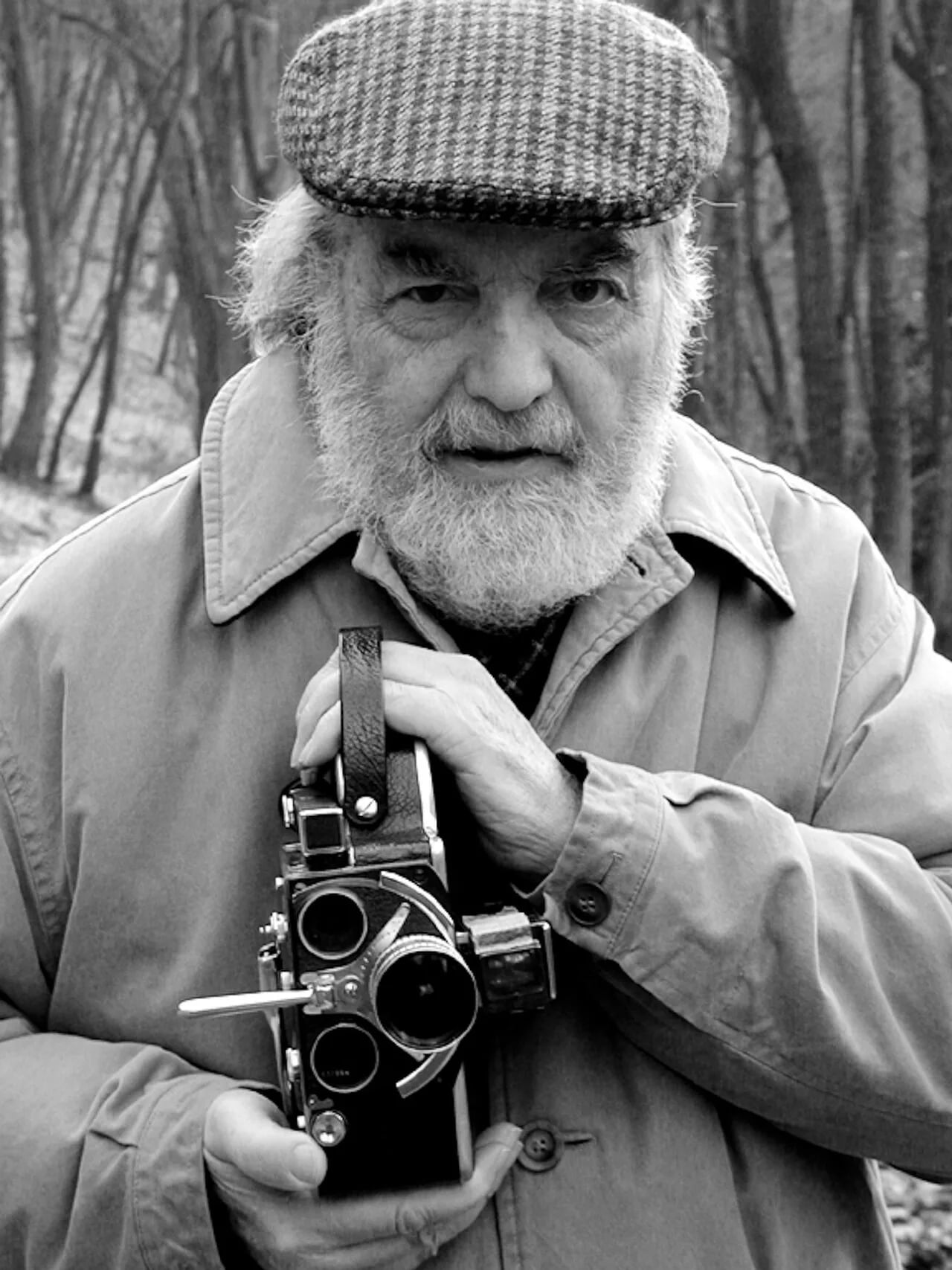 Portrait of Osvaldo Bayer (1927–2018) – memorial page