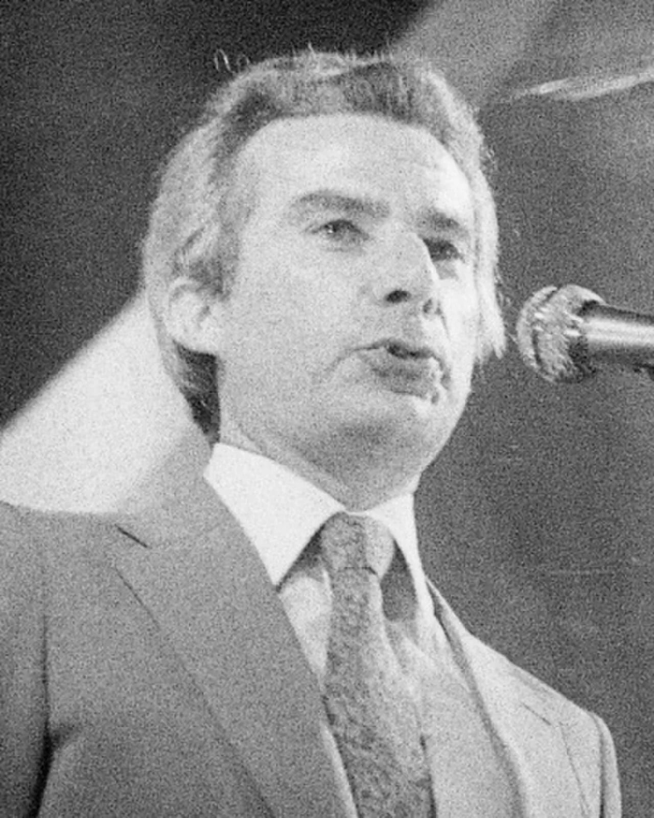 Porträt von Francisco Sá Carneiro (1934–1980) – Gedenkseite