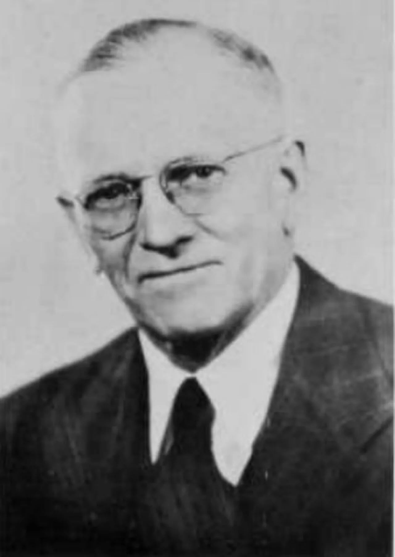 Portrait of Norman Brunsdale (1891–1978) – memorial page