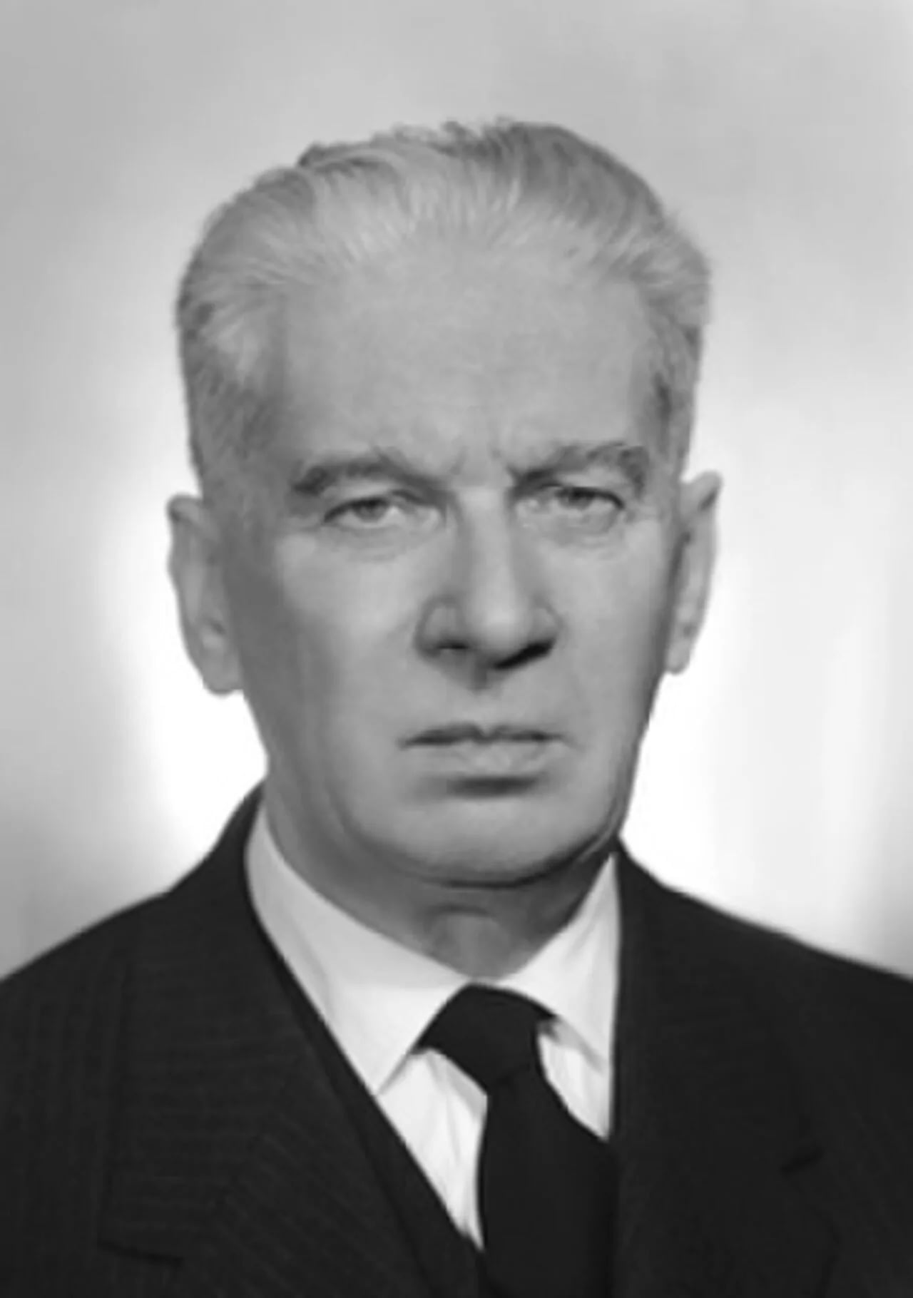 Portrait of Umberto Merlin (1885–1964) – memorial page