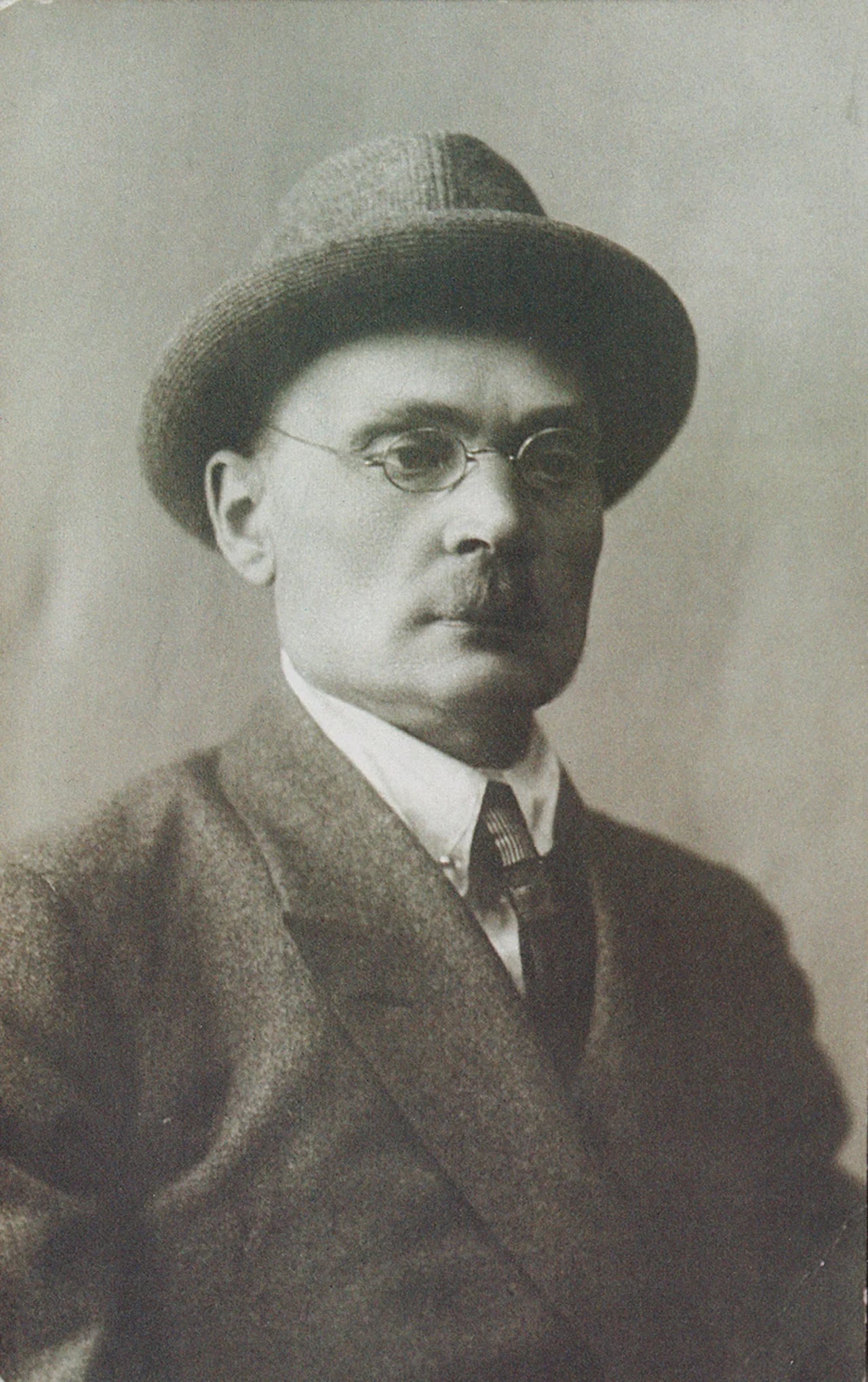 Porträt von Jasep Ljossik (1883–1940) – Gedenkseite