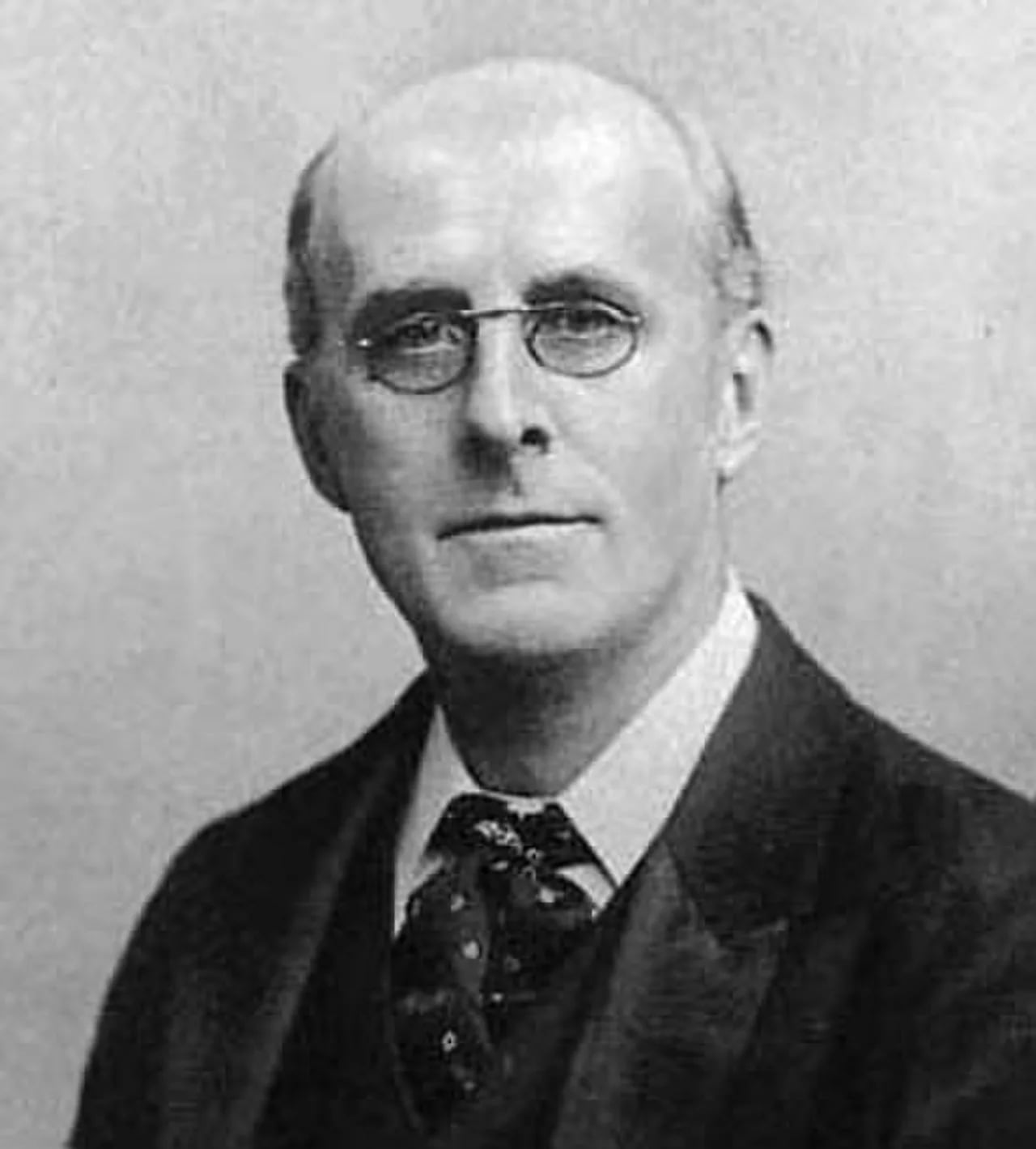 Portrait of Alfred Kempe (1849–1922) – memorial page