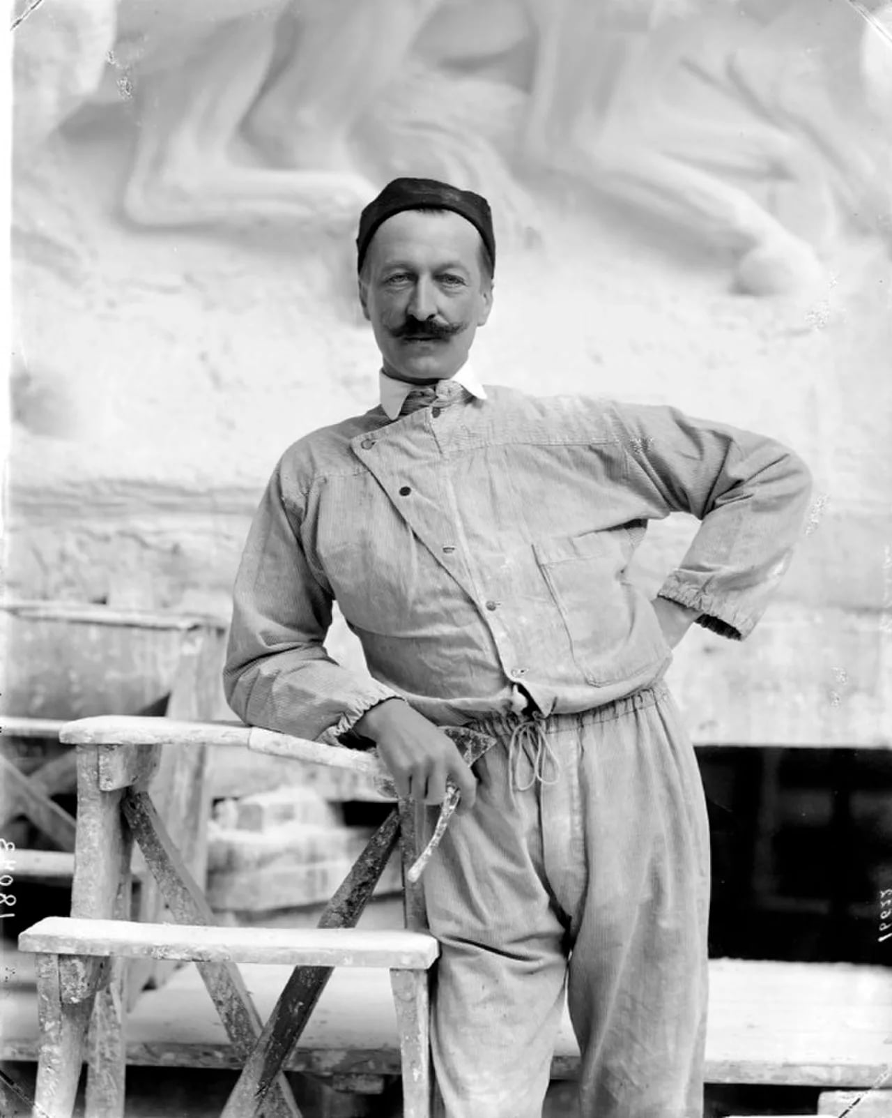 Portrait of Davide Calandra (1856–1915) – memorial page