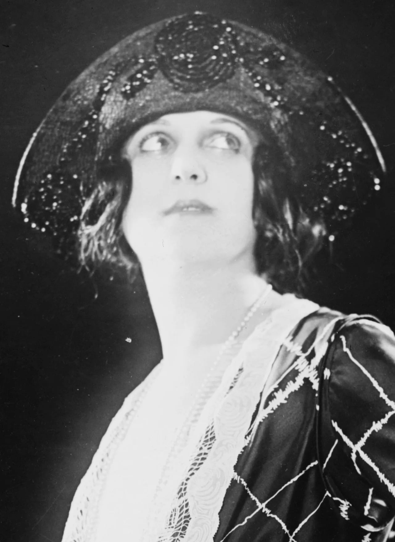 Porträt von Dolores Cassinelli (1888–1984) – Gedenkseite
