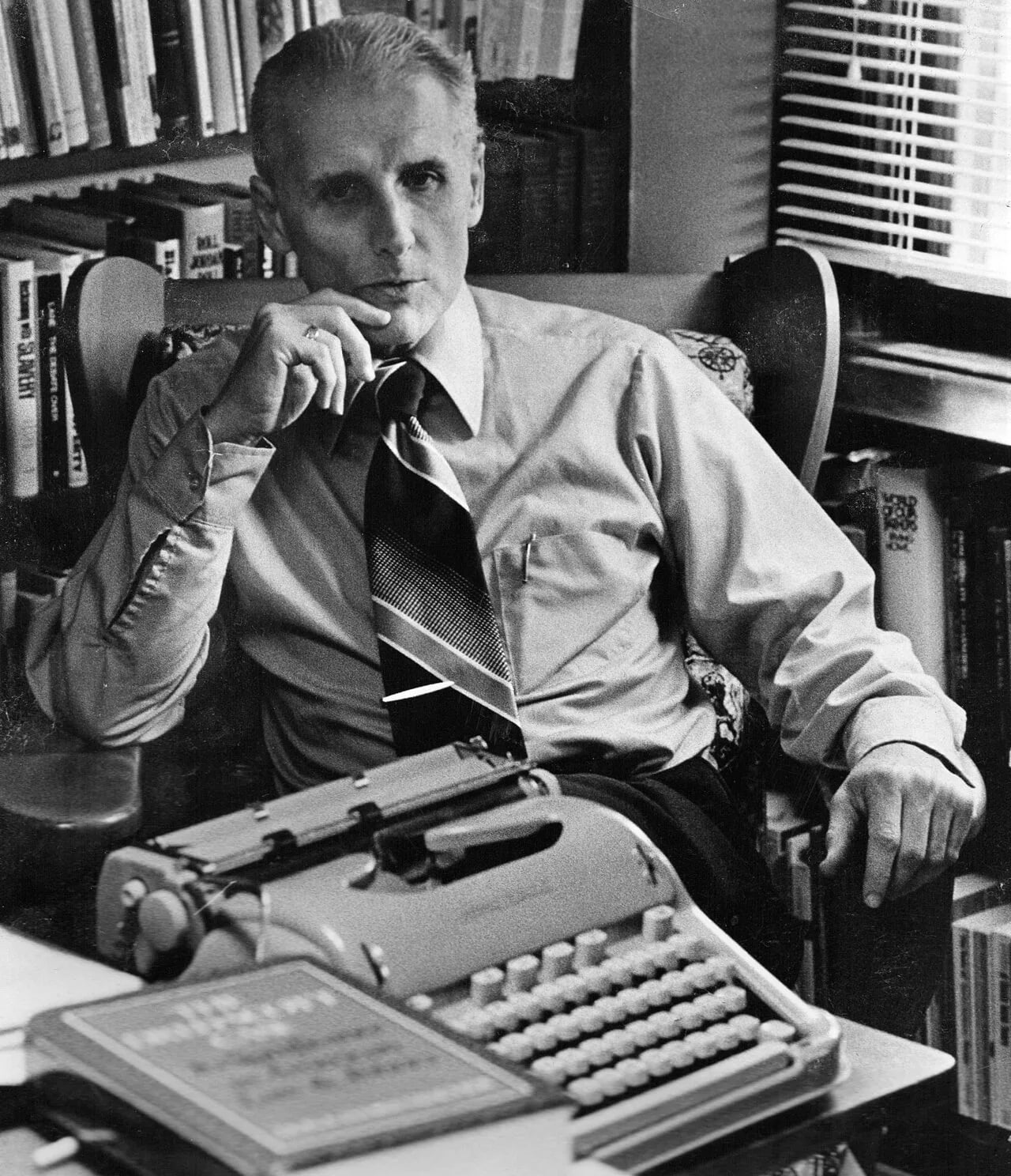 Portrait of Don E. Fehrenbacher (1920–1997) – memorial page
