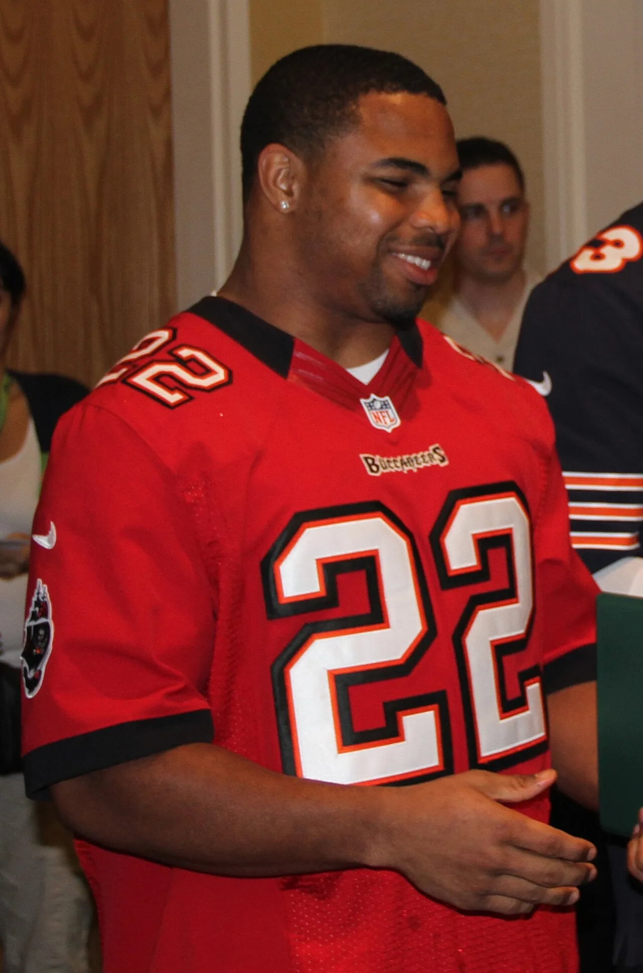 Porträt von Doug Martin (1989–2025) – Gedenkseite