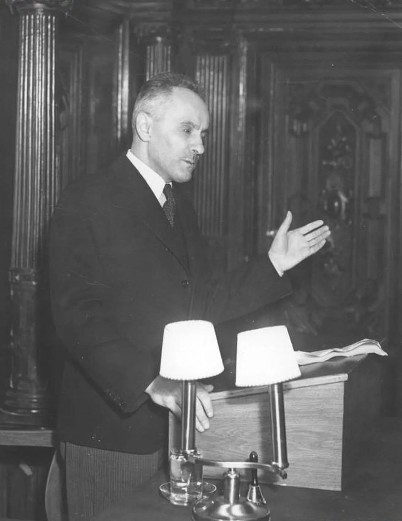 Portrait of Edward Lipiński (1888–1986) – memorial page