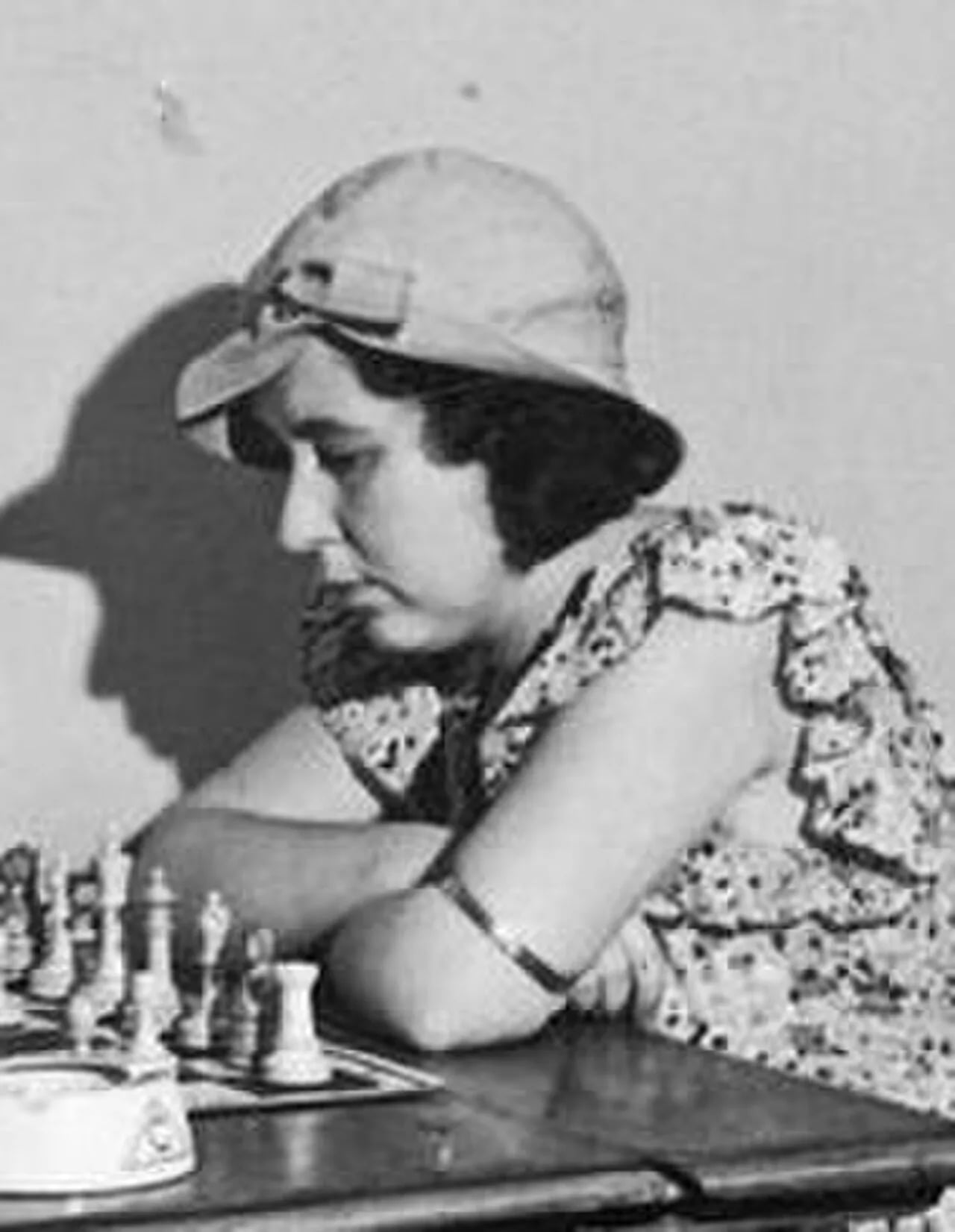 Portrait of Olga Menchik (1908–1944) – memorial page