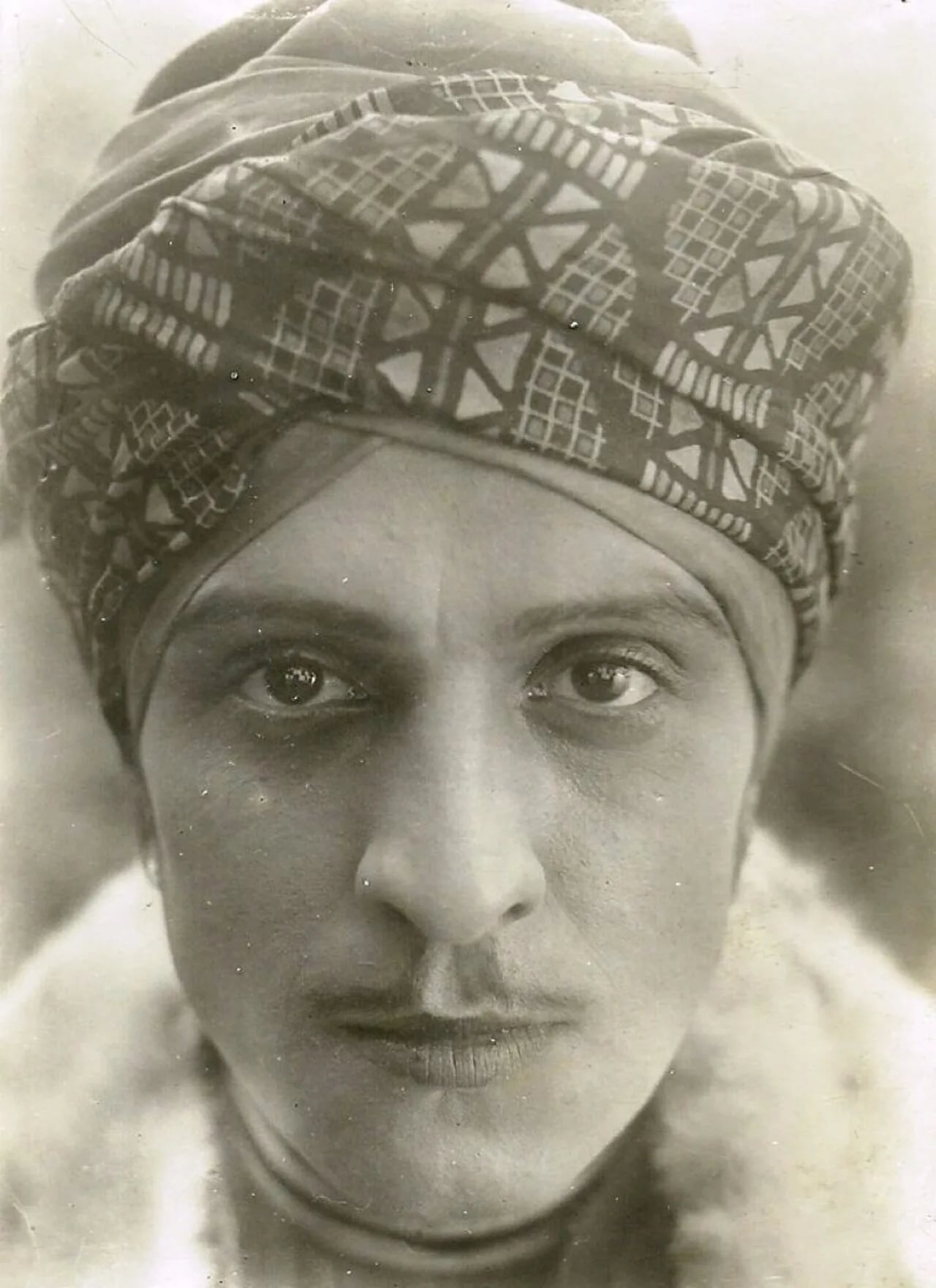 Porträt von Kristaq Antoniu (1907–1979) – Gedenkseite