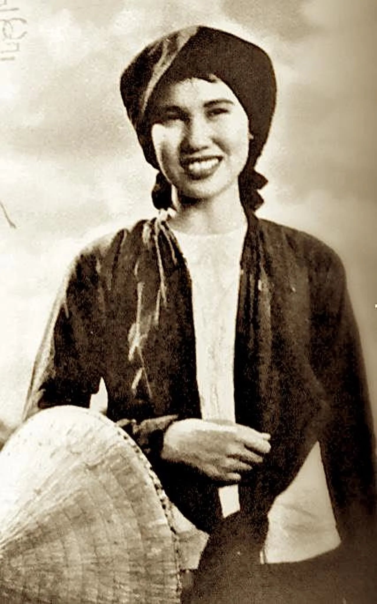 Portrait of Thái Thanh (1934–2020) – memorial page