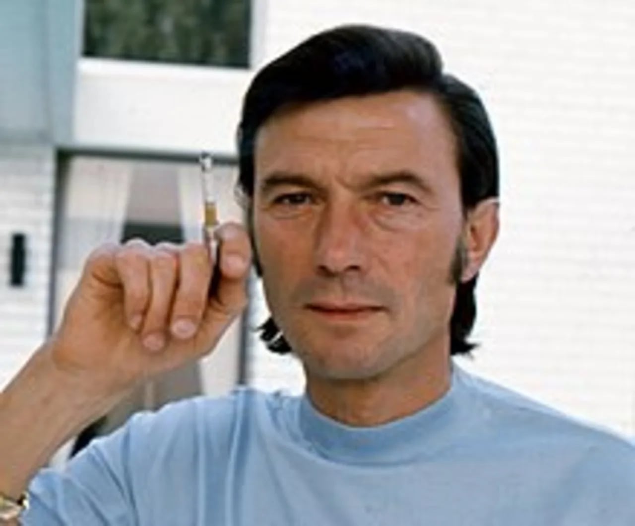 Portrait of Laurence Harvey (1928–1973) – memorial page