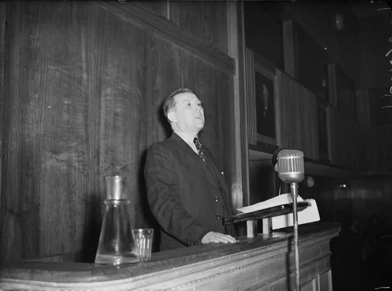 Porträt von Nils Hønsvald (1899–1971) – Gedenkseite