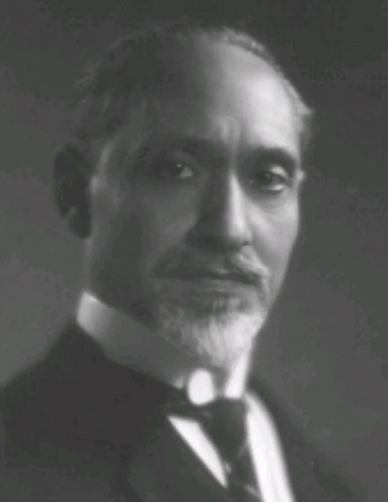 Portrait of Filippo Cremonesi (1872–1942) – memorial page