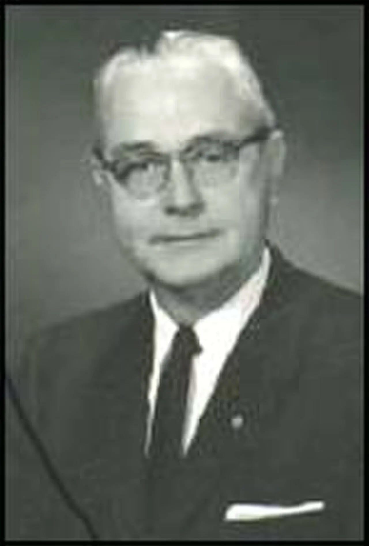 Portrait of Fred Korth (1909–1998) – memorial page