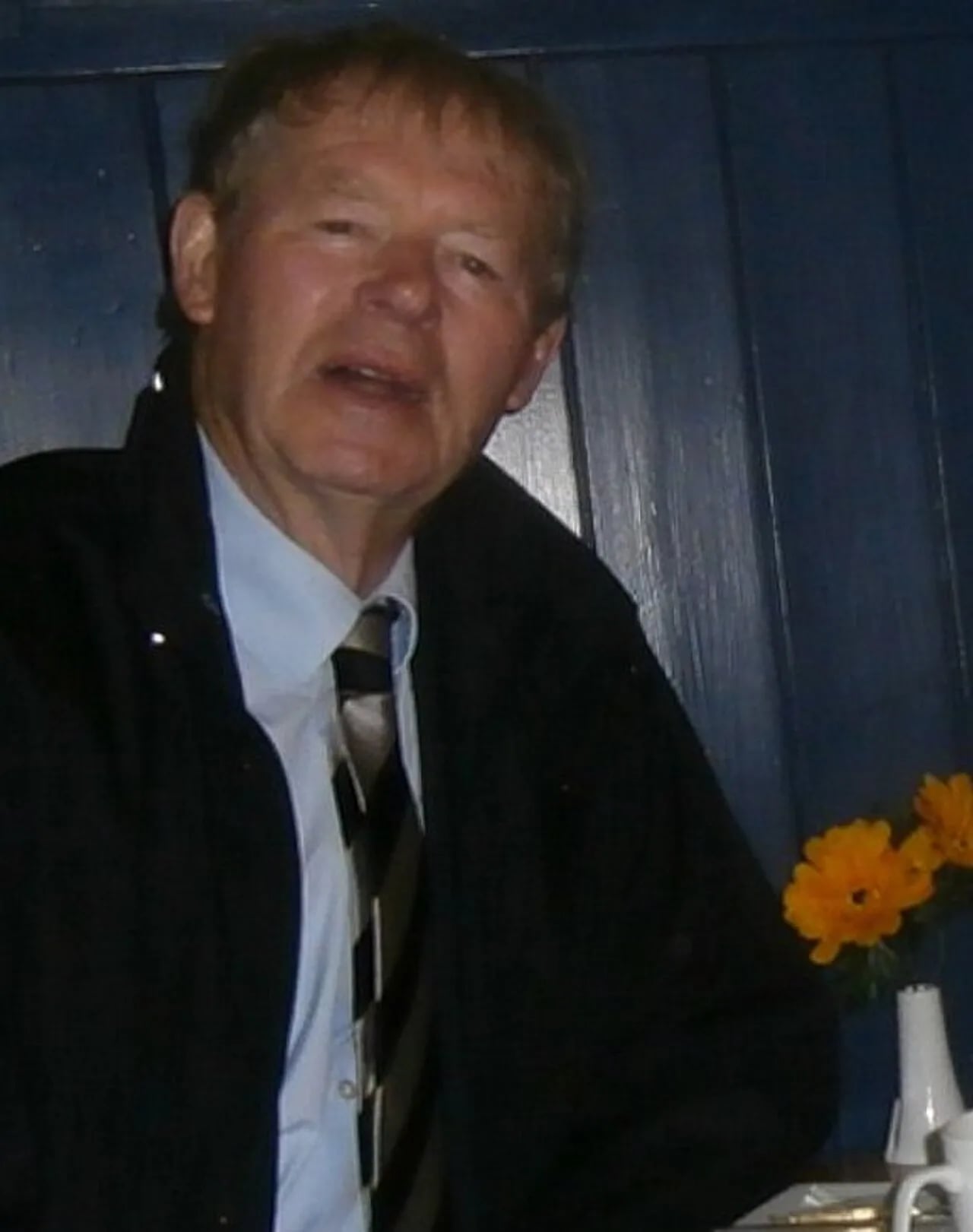 Porträt von Mícheál Ó Muircheartaigh (1930–2024) – Gedenkseite