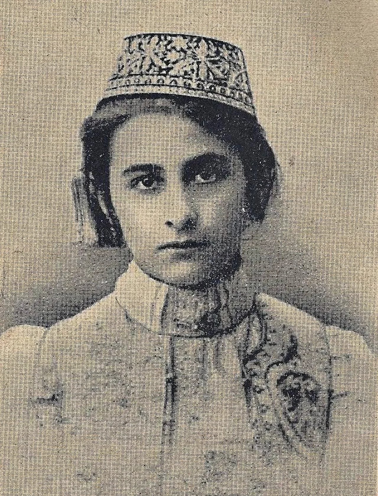 Porträt von Şefiqa Gaspıralı (1886–1975) – Gedenkseite