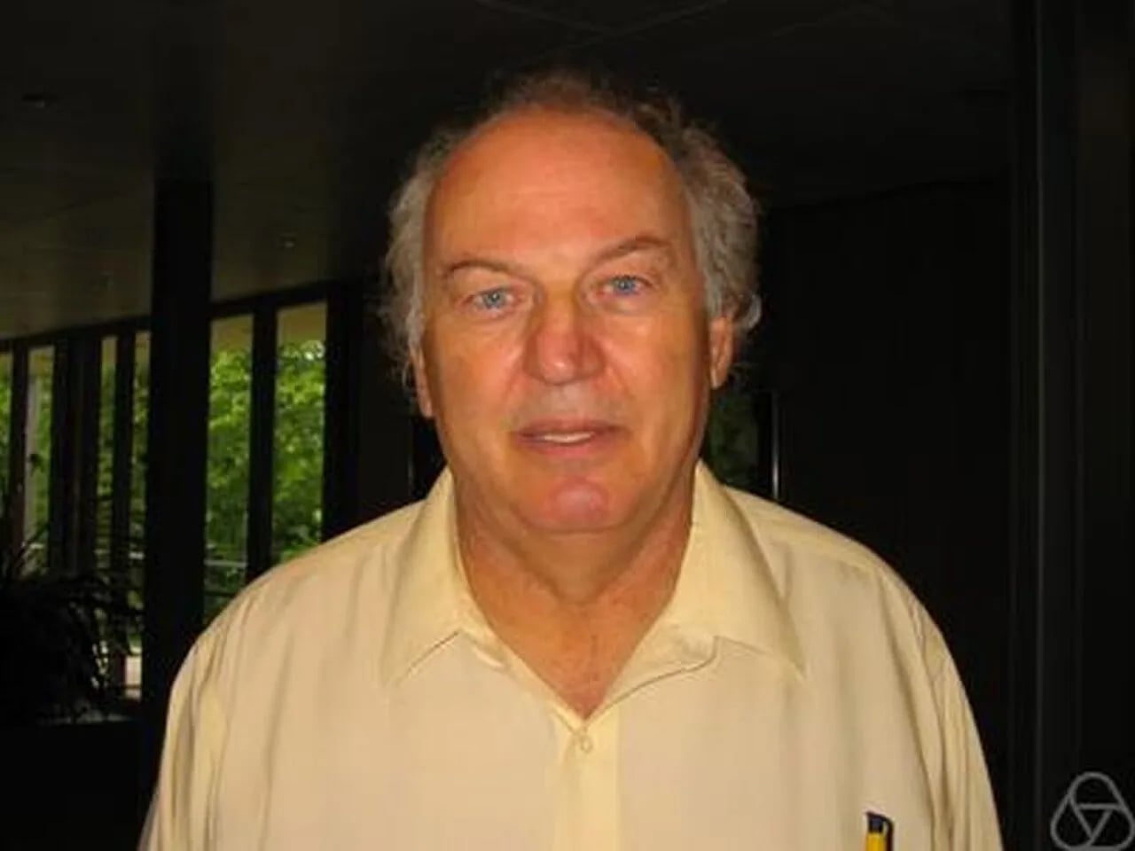 Porträt von Lucien Szpiro (1941–2020) – Gedenkseite