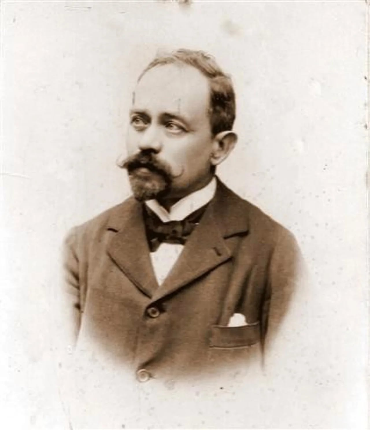 Porträt von Giovanni Benadduci (1843–1907) – Gedenkseite