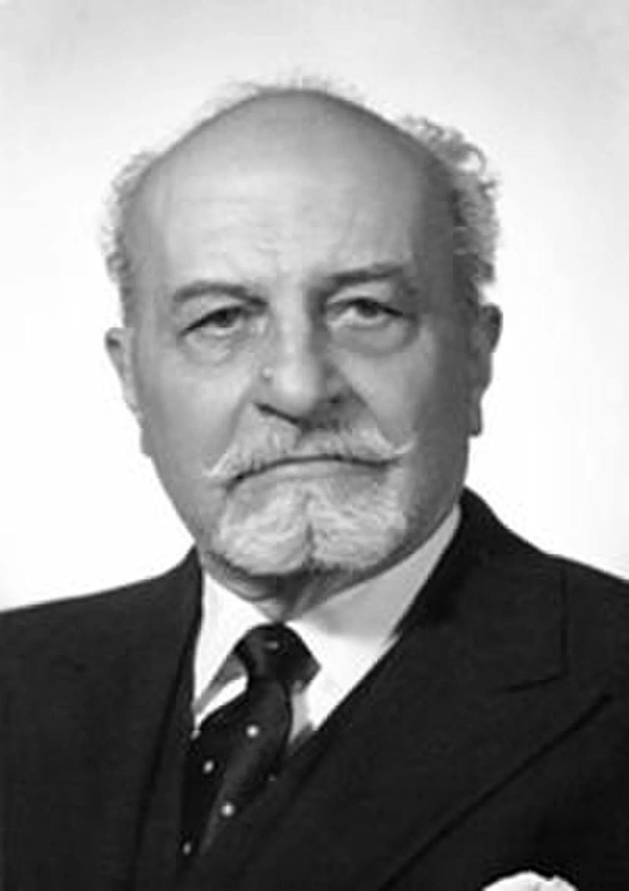 Portrait of Giovanni Porzio (1873–1962) – memorial page