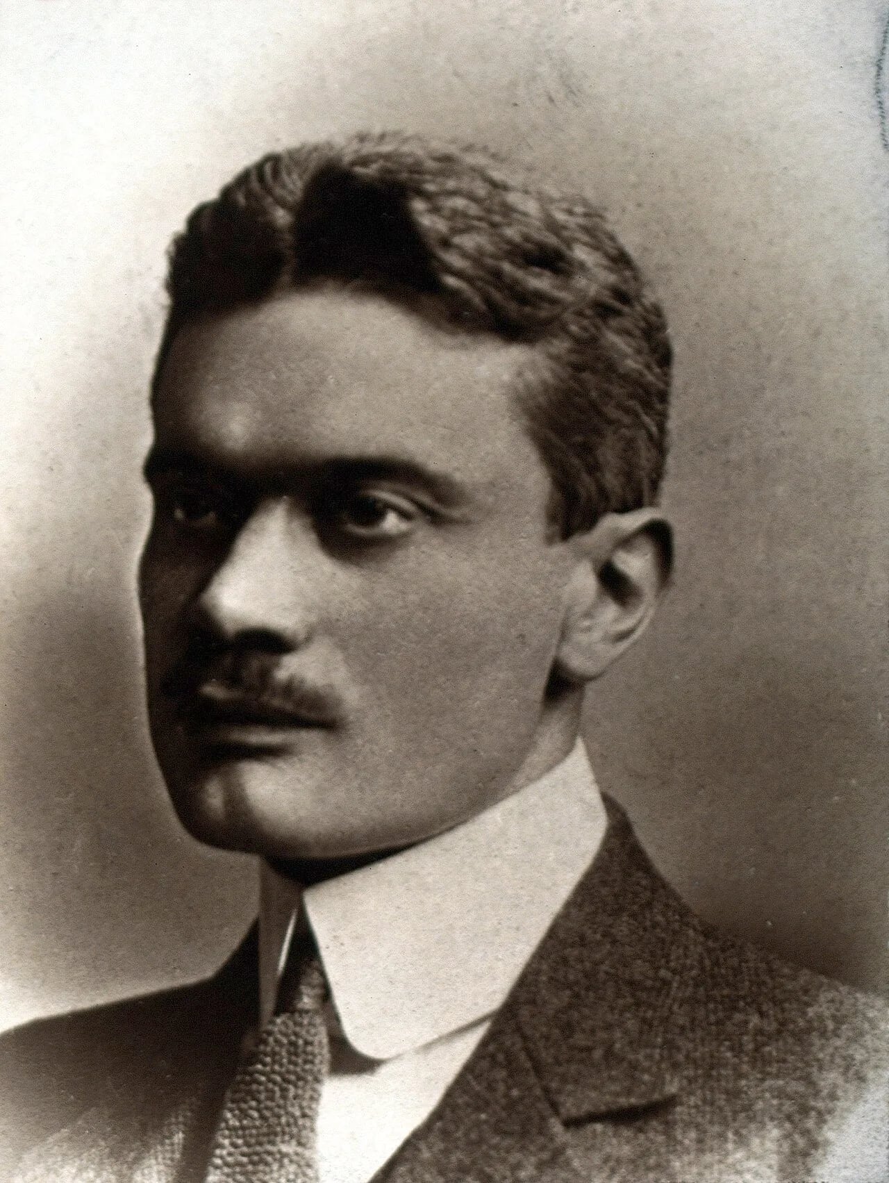 Porträt von Giuseppe Bastianelli (1862–1959) – Gedenkseite